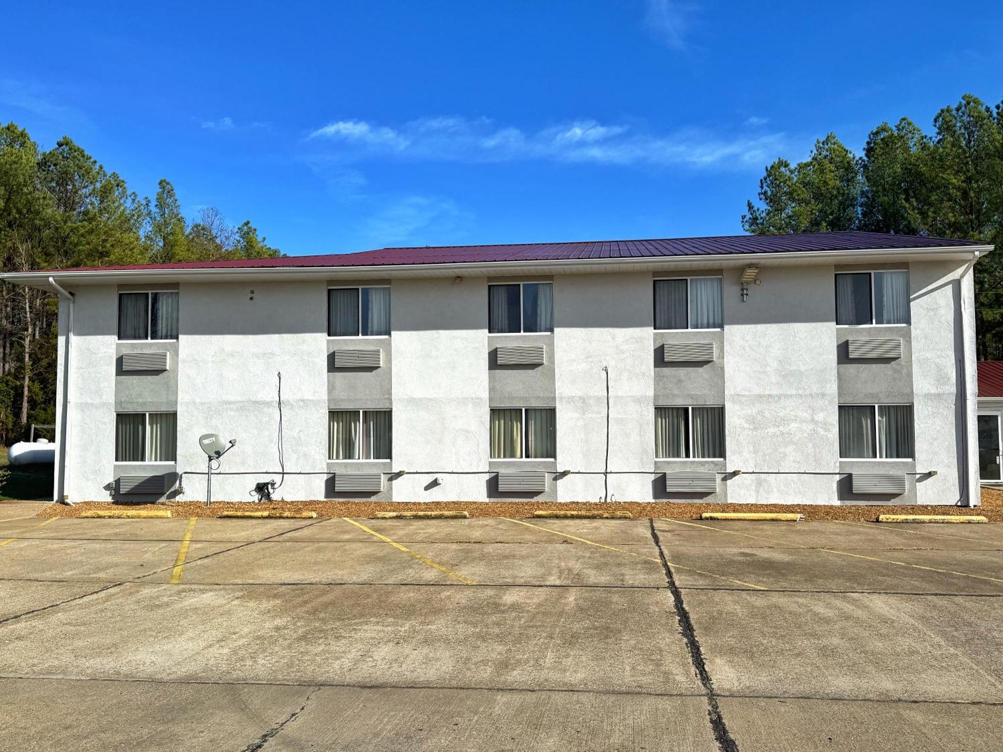 Lake Tree Inn & Suites 매리언 외부 사진