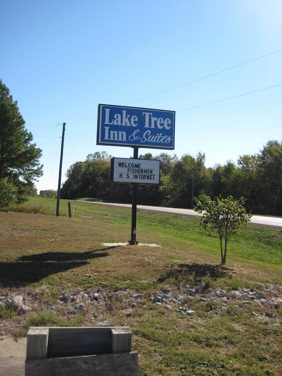 Lake Tree Inn & Suites 매리언 외부 사진